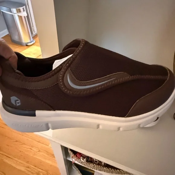 Men's Brown Slip-On Loafers-FitVille. New. Size 12 4Wide. - Picture 1 of 3